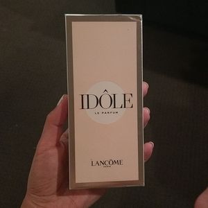 Lacome idole purfume